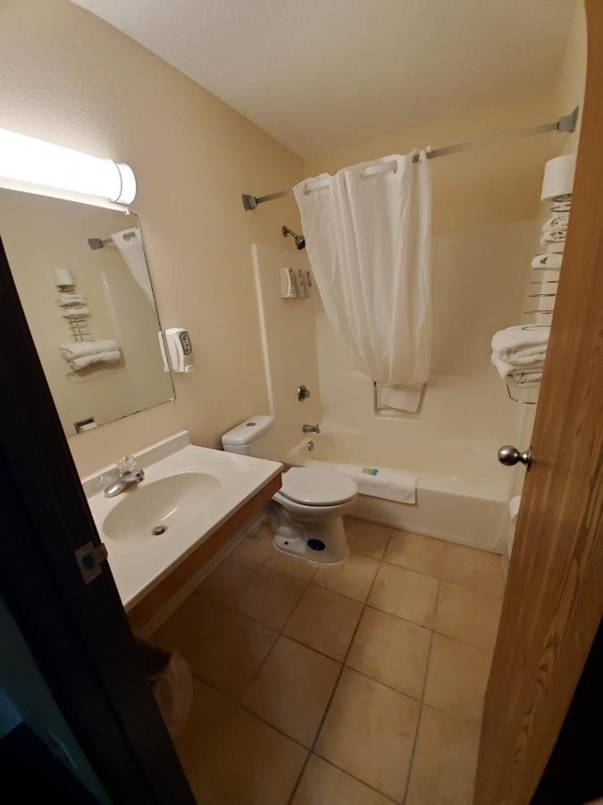 Hibbing Inn And Suites Εξωτερικό φωτογραφία