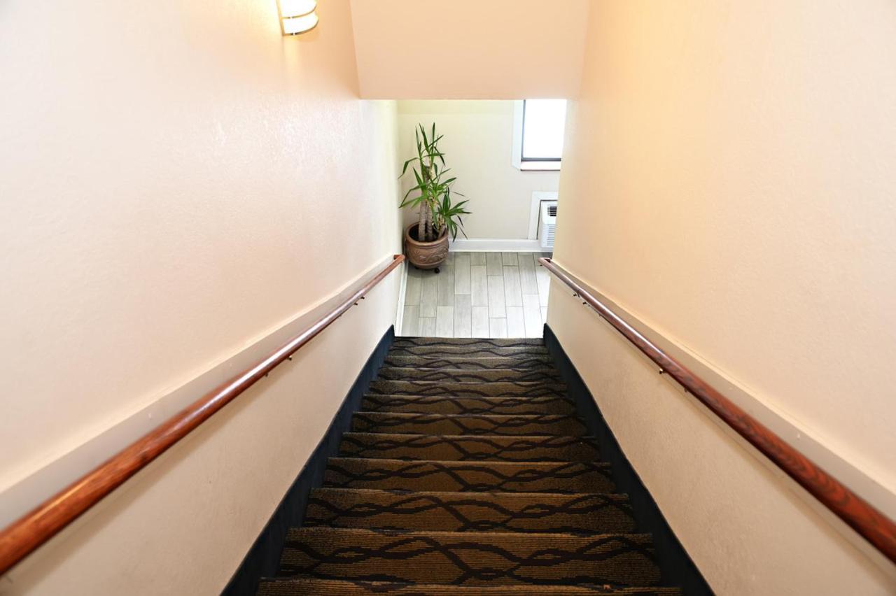 Hibbing Inn And Suites Εξωτερικό φωτογραφία